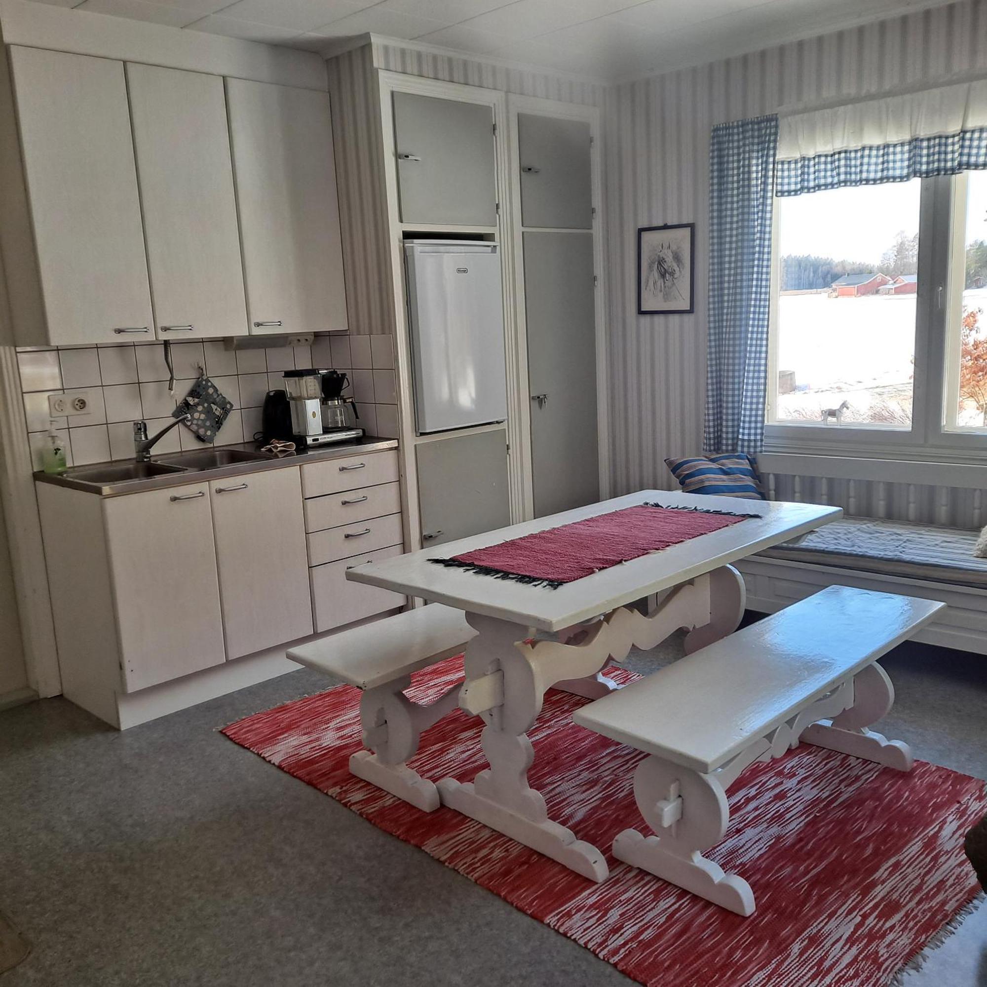 Levomaeki Farm Cottages Ypaja Ruang foto